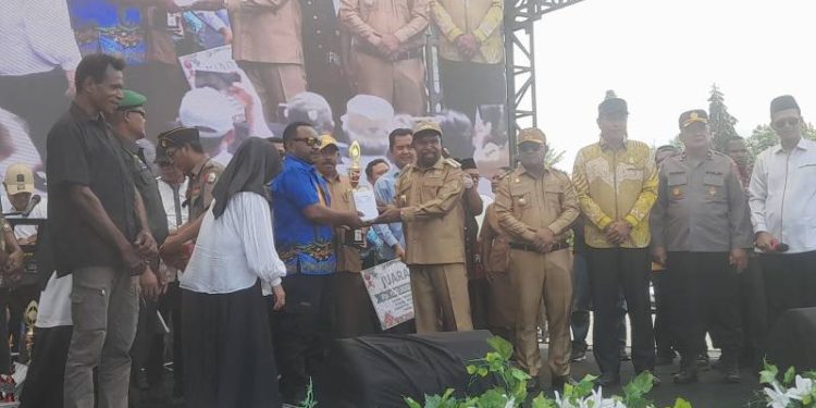 Pondok Natal Ebenhezer Kampung Yakond Juara I Lomba Menghias Pohon Natal 2025