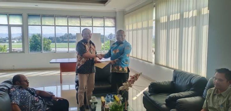 Pemkab Jayapura Tarik Pajak 11,1 Miliar Dari Bandara Sentani.